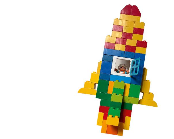 Rakete aus Klemmbausteinen